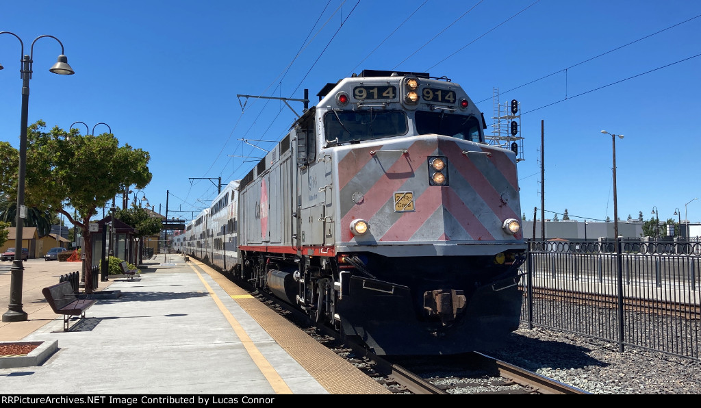 Caltrain #118 Southbound